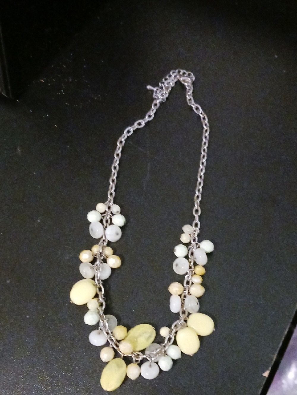 Source Unknown Yellow and White Bead Cluster Necklace